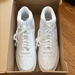 Nike Men’s court vision sneaker